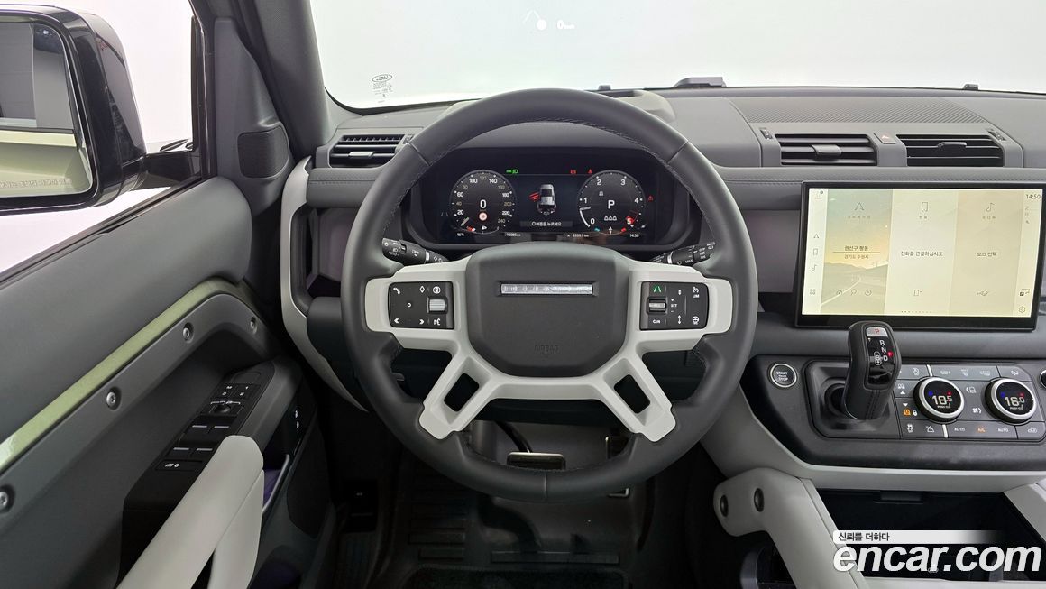 Land Rover Defender 2025