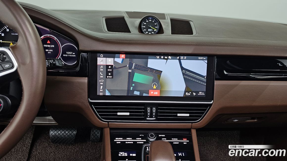 Porsche Cayenne 2021