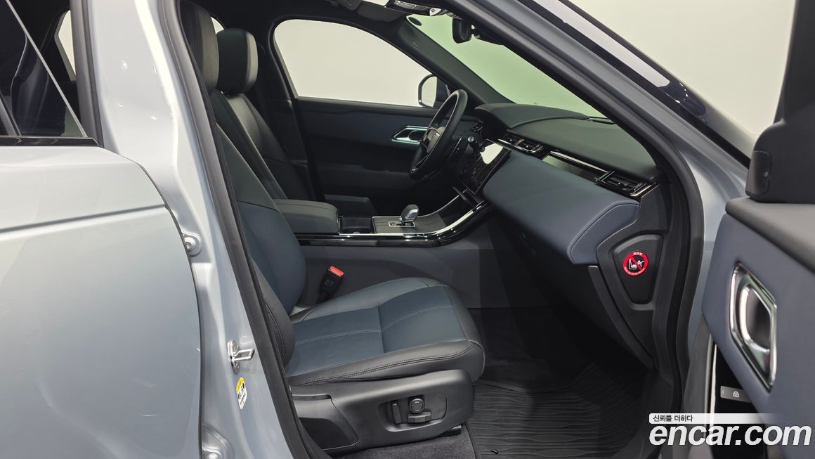 Land Rover Range Rover Velar 2025