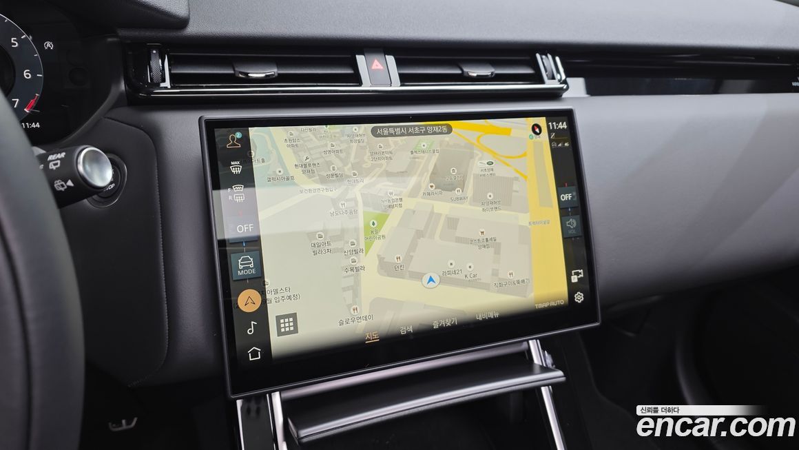 Land Rover Range Rover Velar 2025