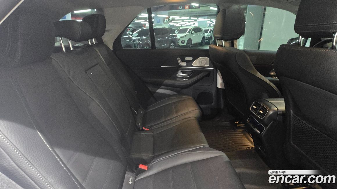 Mercedes-Benz GLE-Class 2025