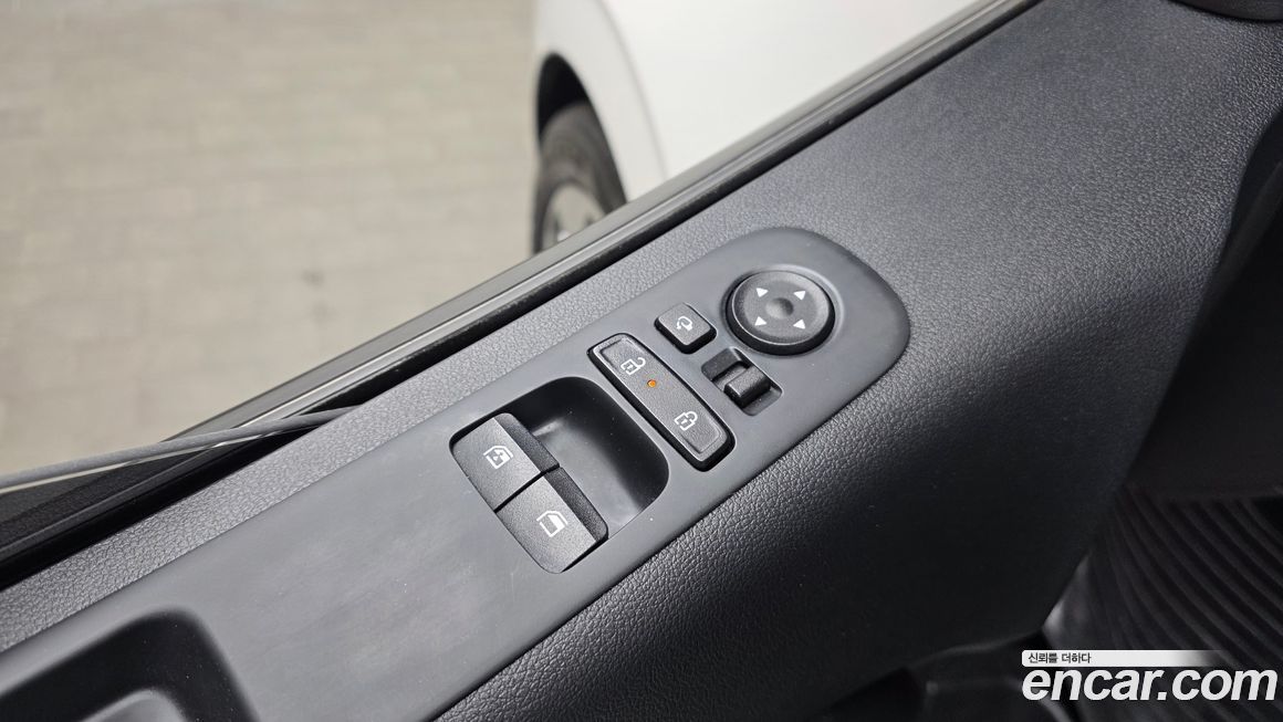 Hyundai Staria 2025
