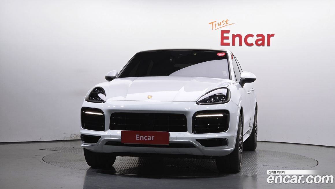 Porsche Cayenne 2021