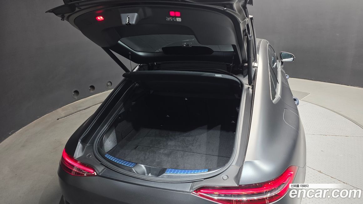 Mercedes-Benz AMG GT 2023