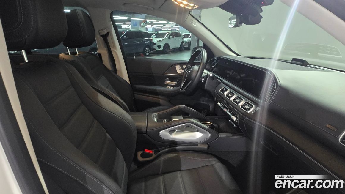 Mercedes-Benz GLE-Class 2025