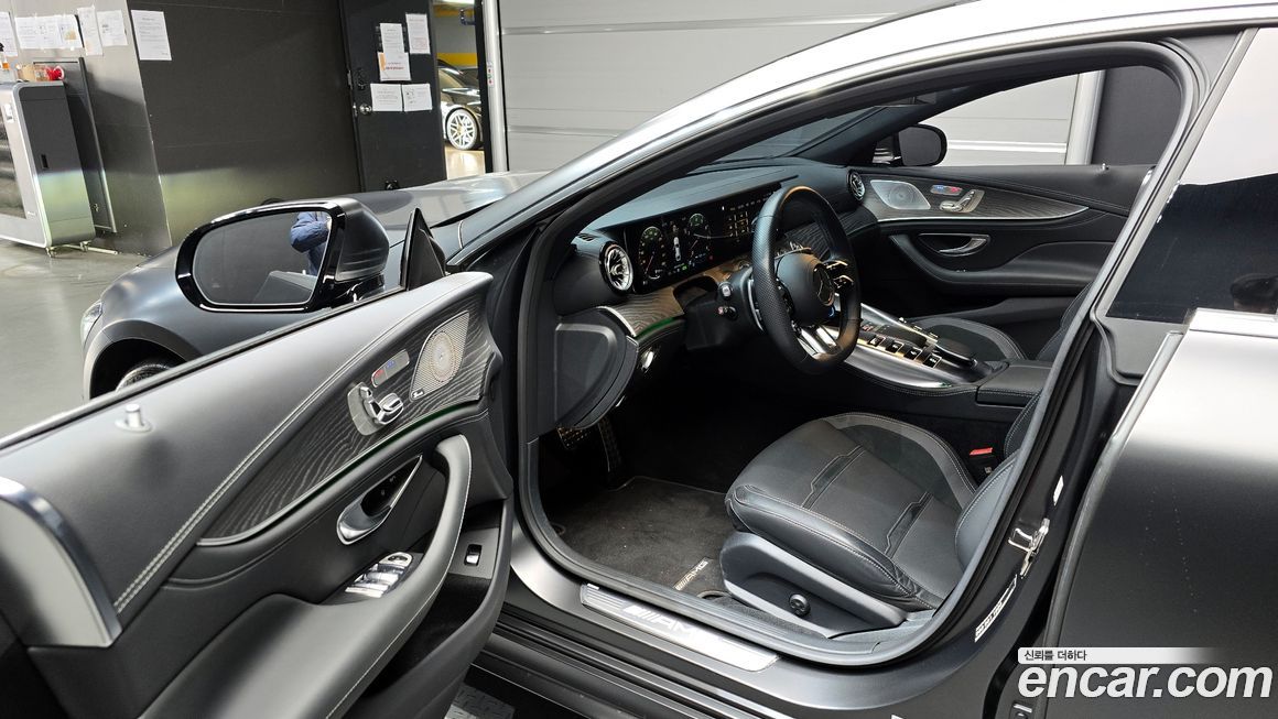 Mercedes-Benz AMG GT 2023