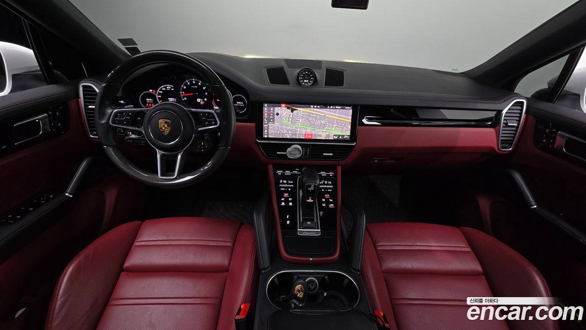 Porsche Cayenne 2021