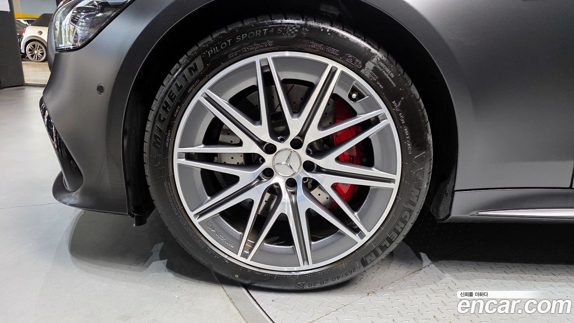 Mercedes-Benz AMG GT 2023