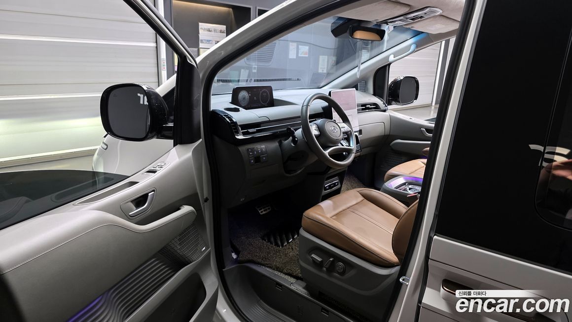 Hyundai Staria 2023