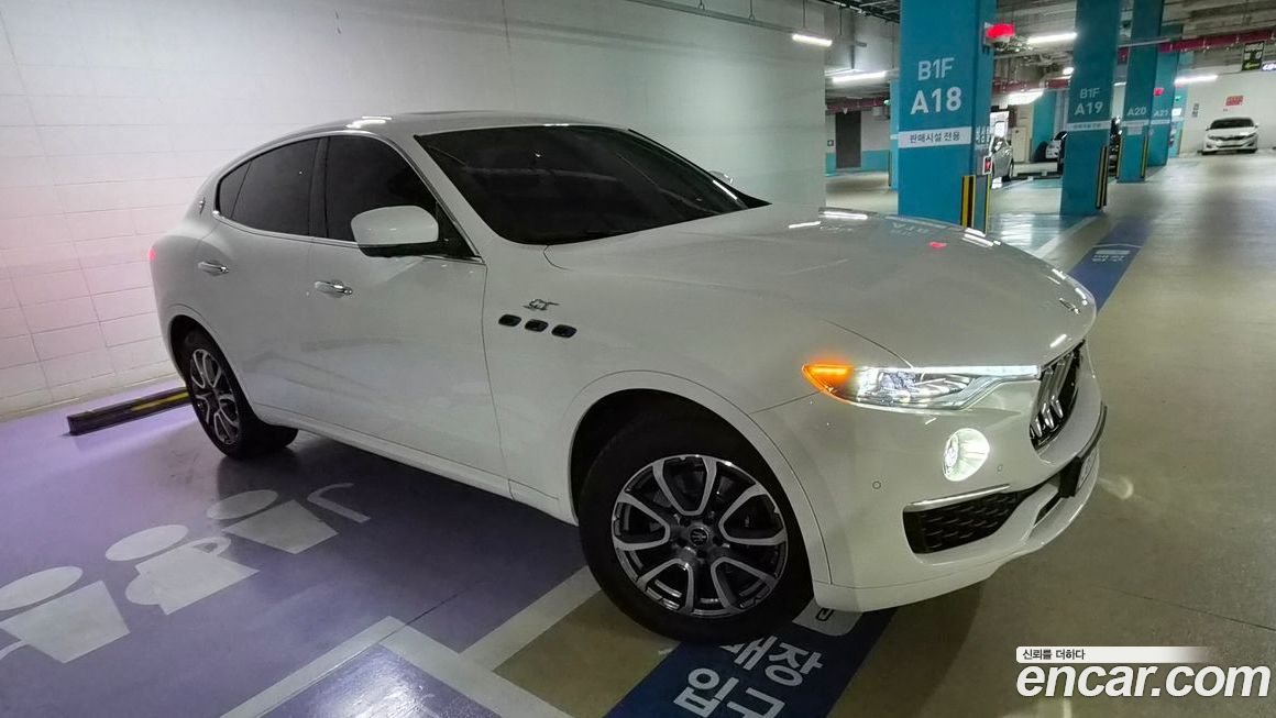 Maserati Levante 2022