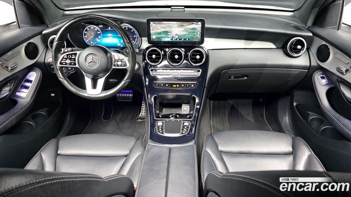 Mercedes-Benz GLC-Class 2021