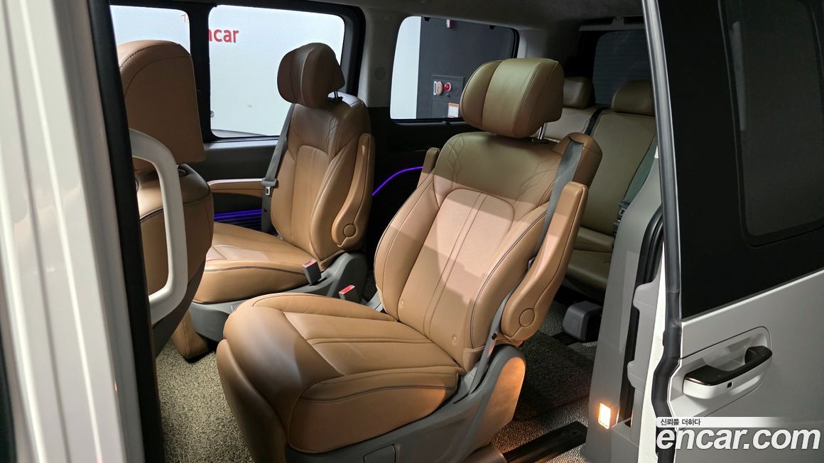 Hyundai Staria 2023