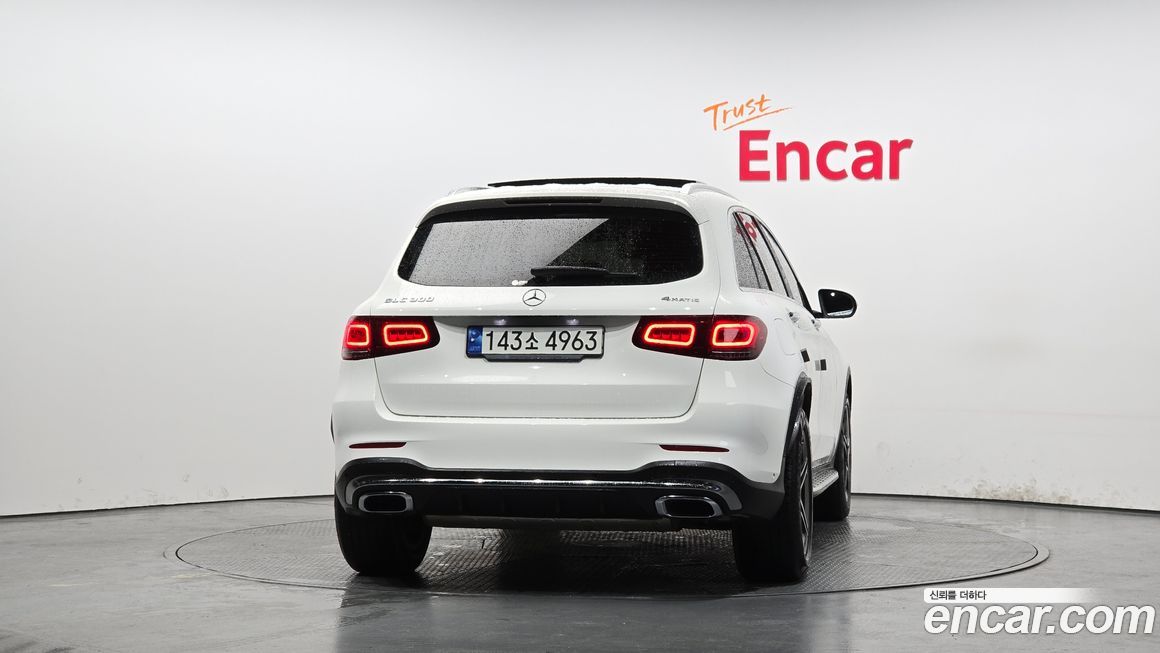 Mercedes-Benz GLC-Class 2022