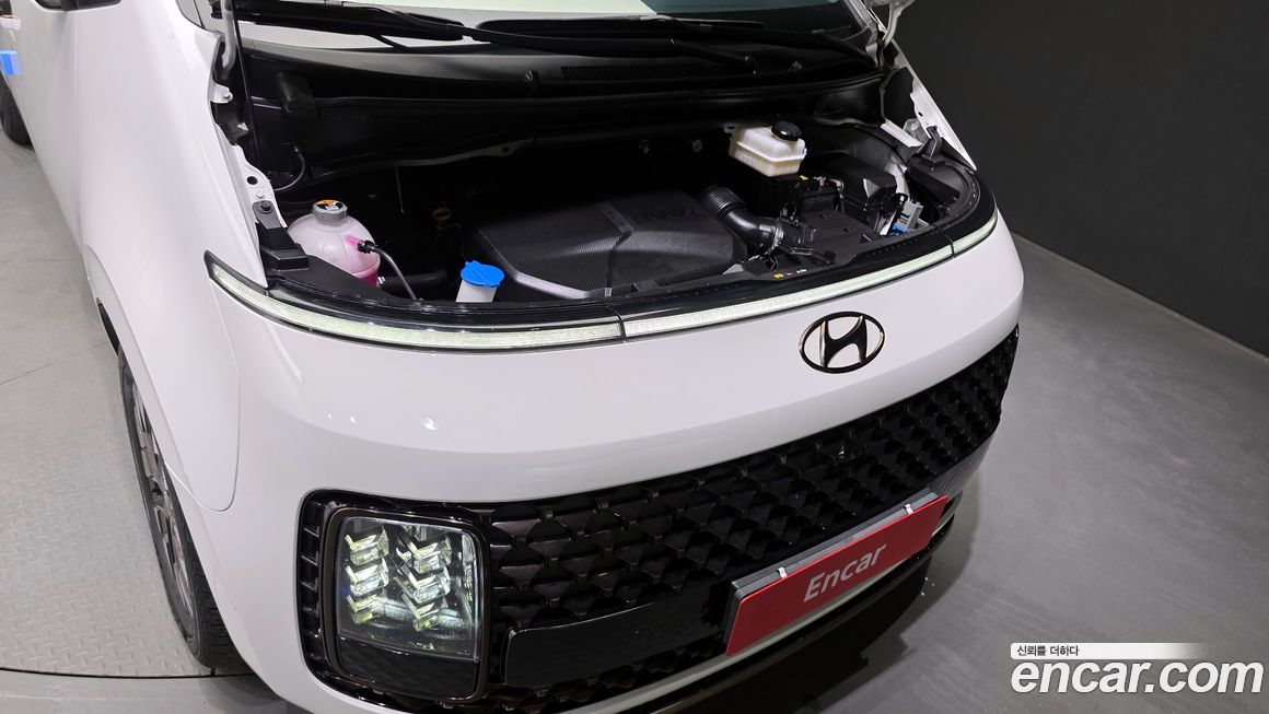 Hyundai Staria 2023