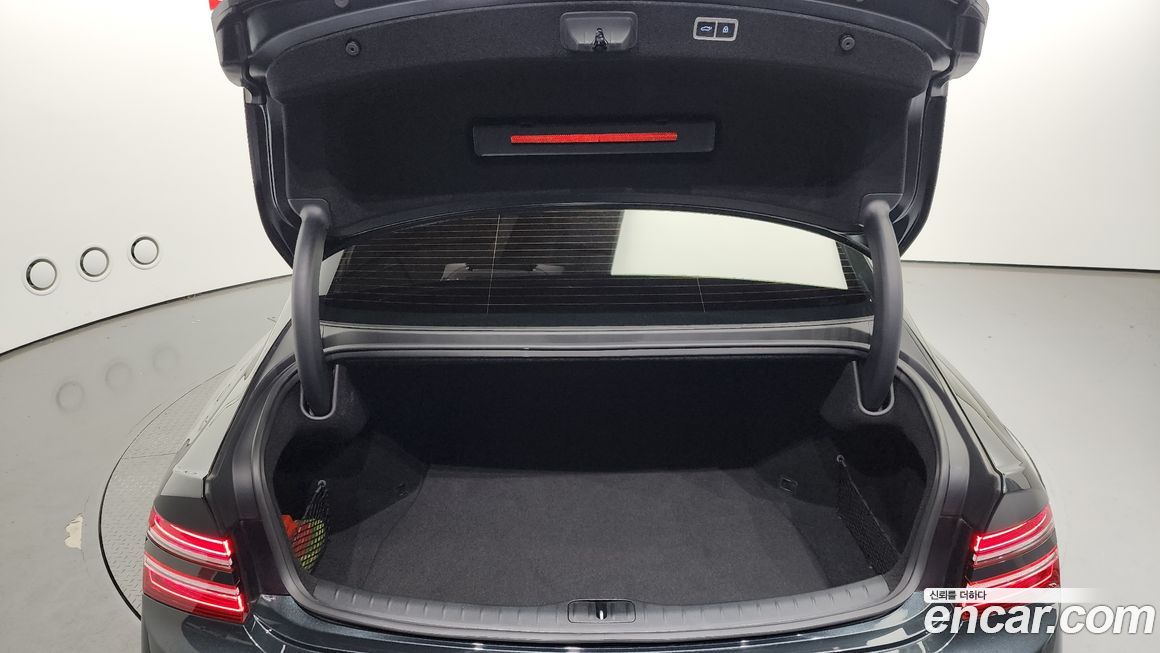 Genesis G80 2023
