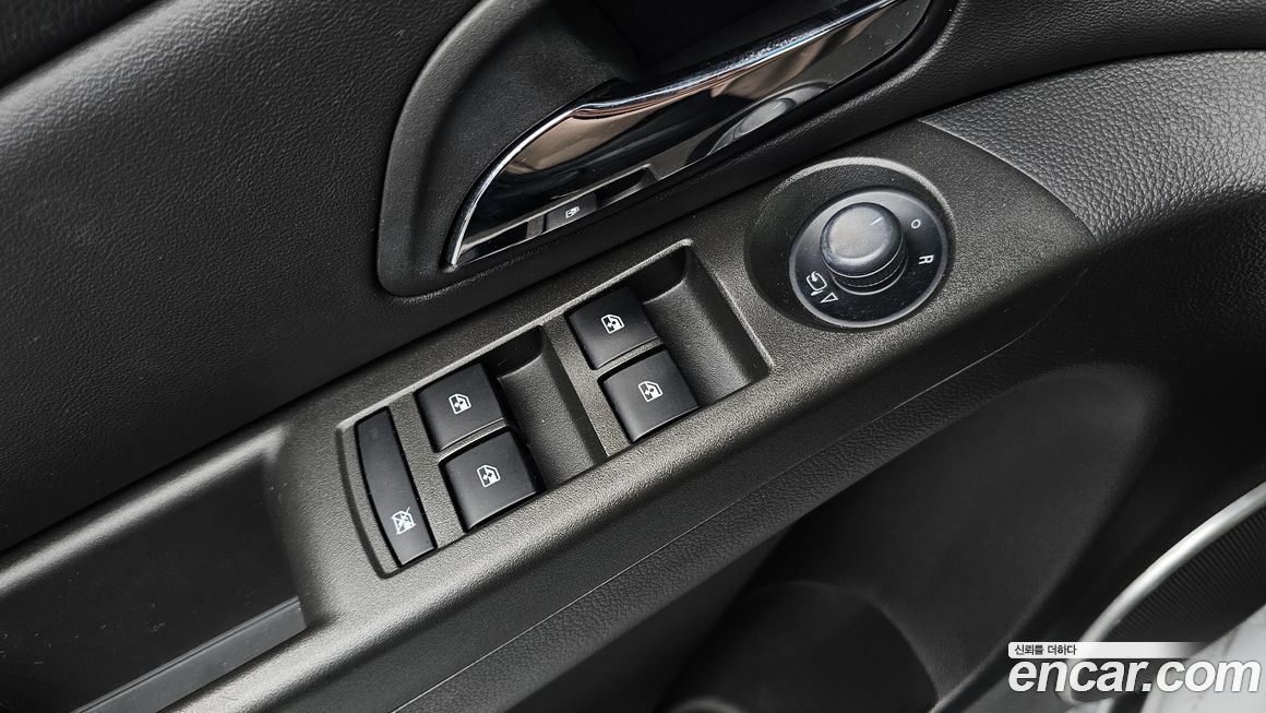 ChevroletGMDaewoo Cruze 2012