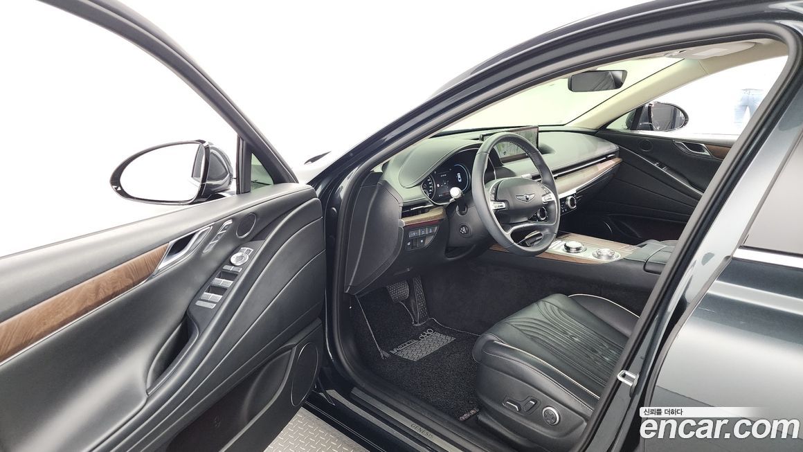 Genesis G80 2023