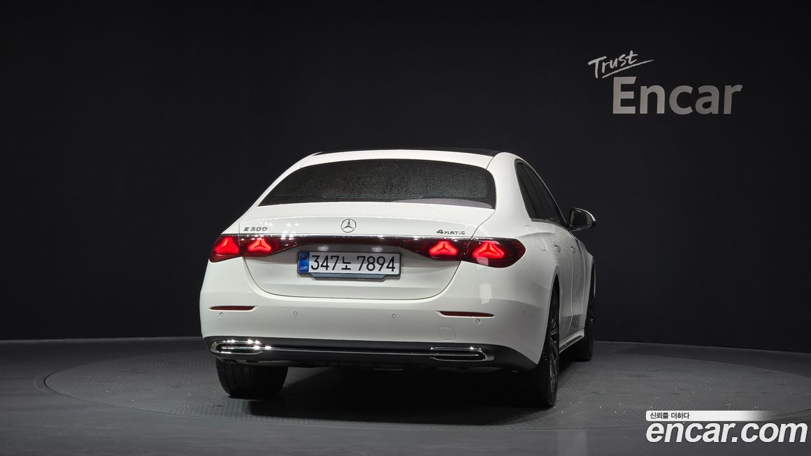 Mercedes-Benz E-Class 2026