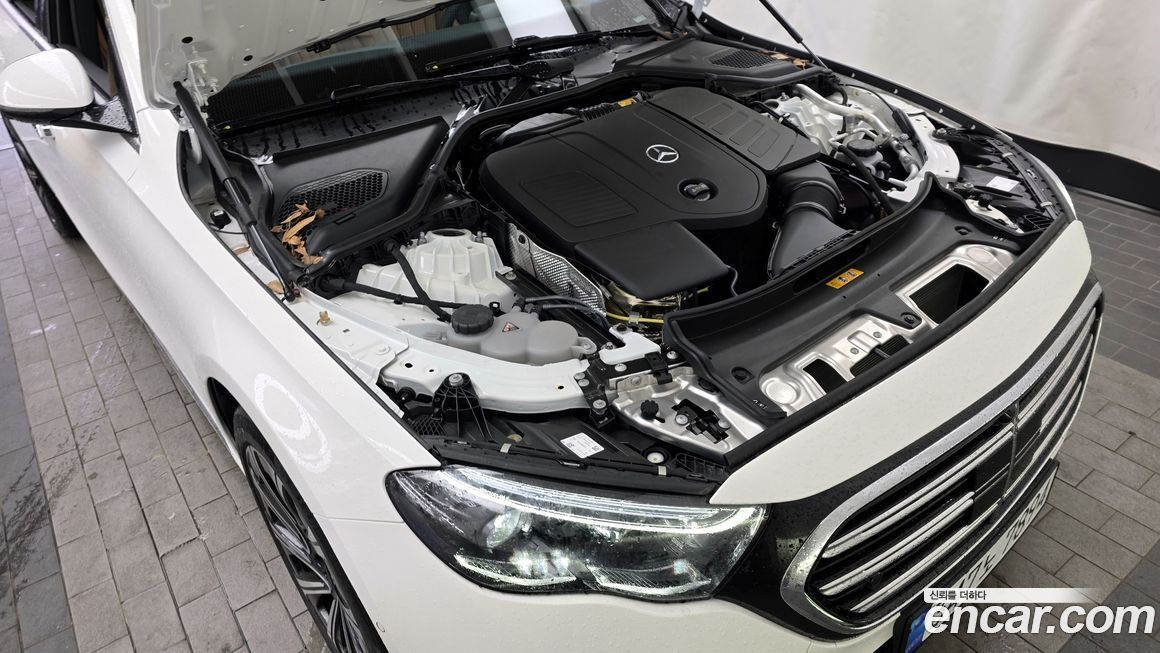 Mercedes-Benz E-Class 2026