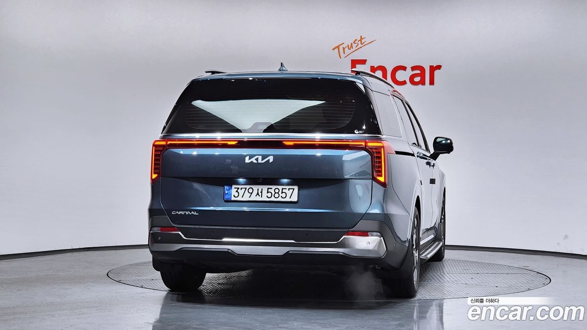 Kia Canival 2024