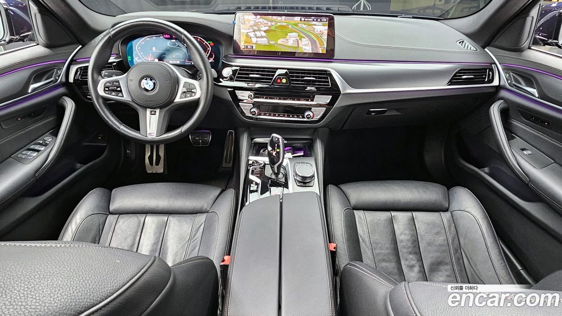 BMW 5-Series 2023