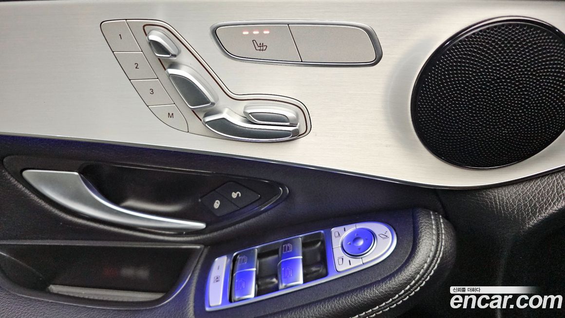 Mercedes-Benz GLC-Class 2021