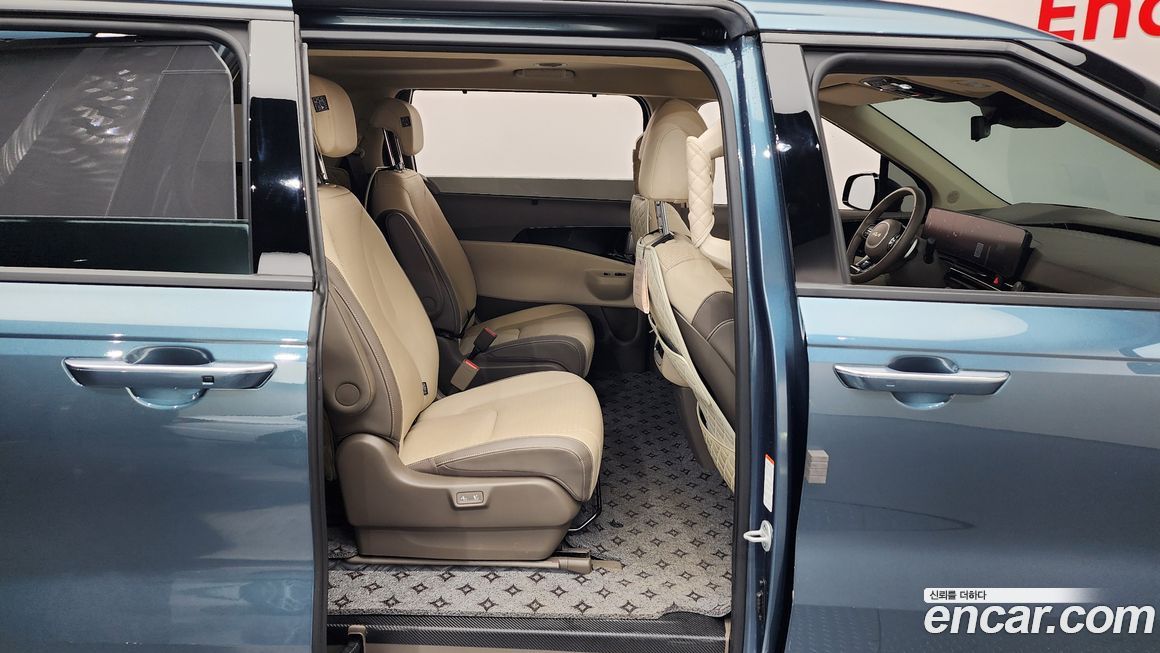 Kia Canival 2024
