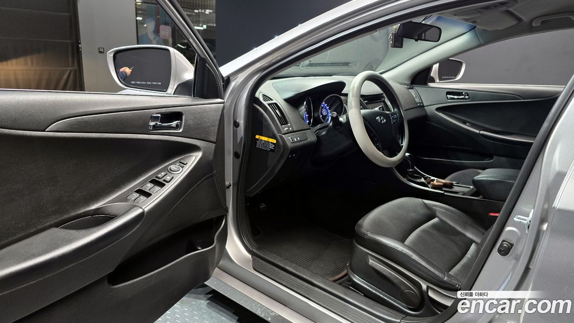 Hyundai Sonata 2013