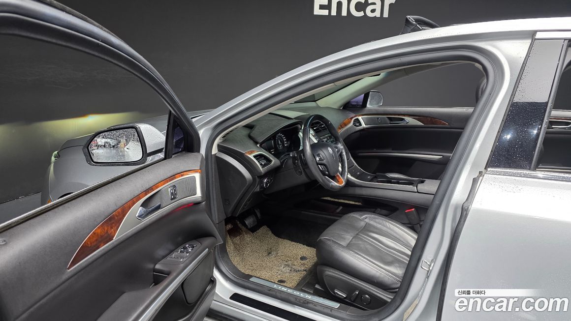 Lincoln MKZ 2014