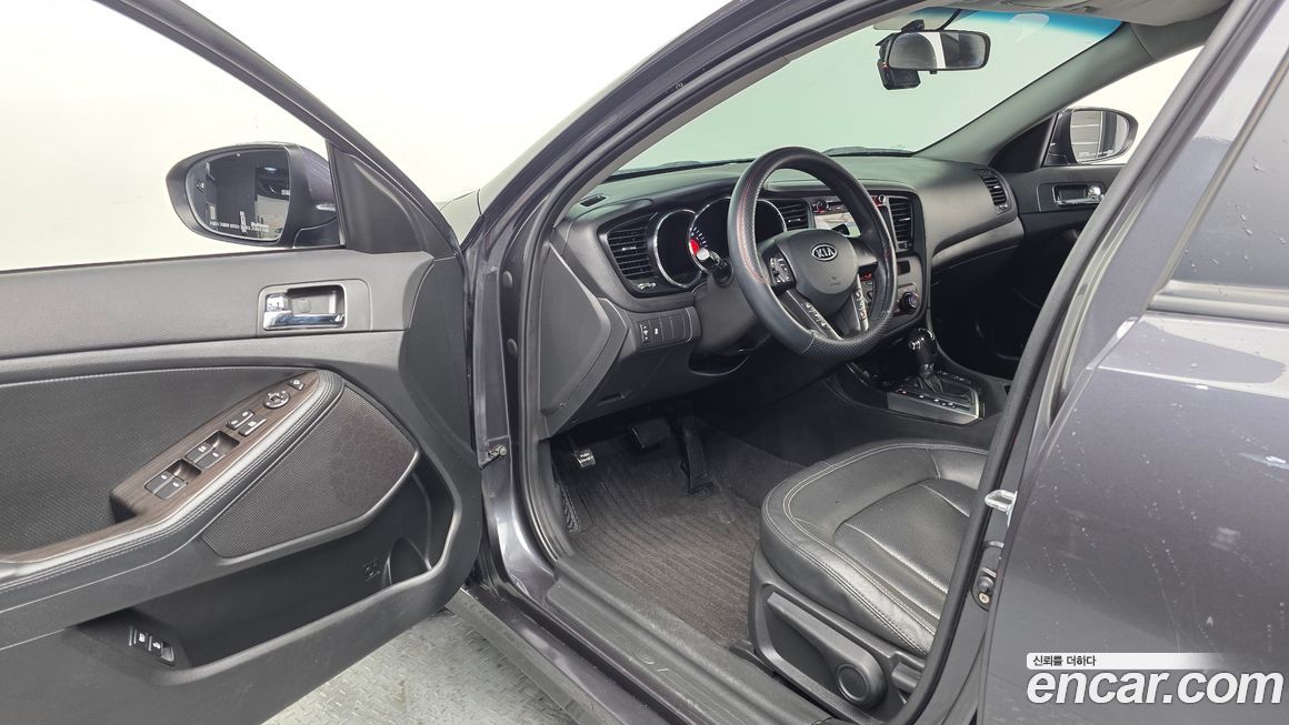 Kia K5 2011