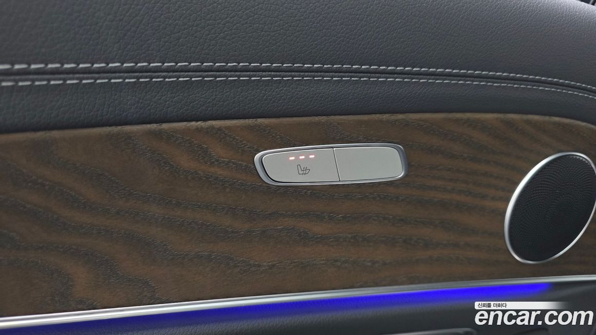 Mercedes-Benz E-Class 2022
