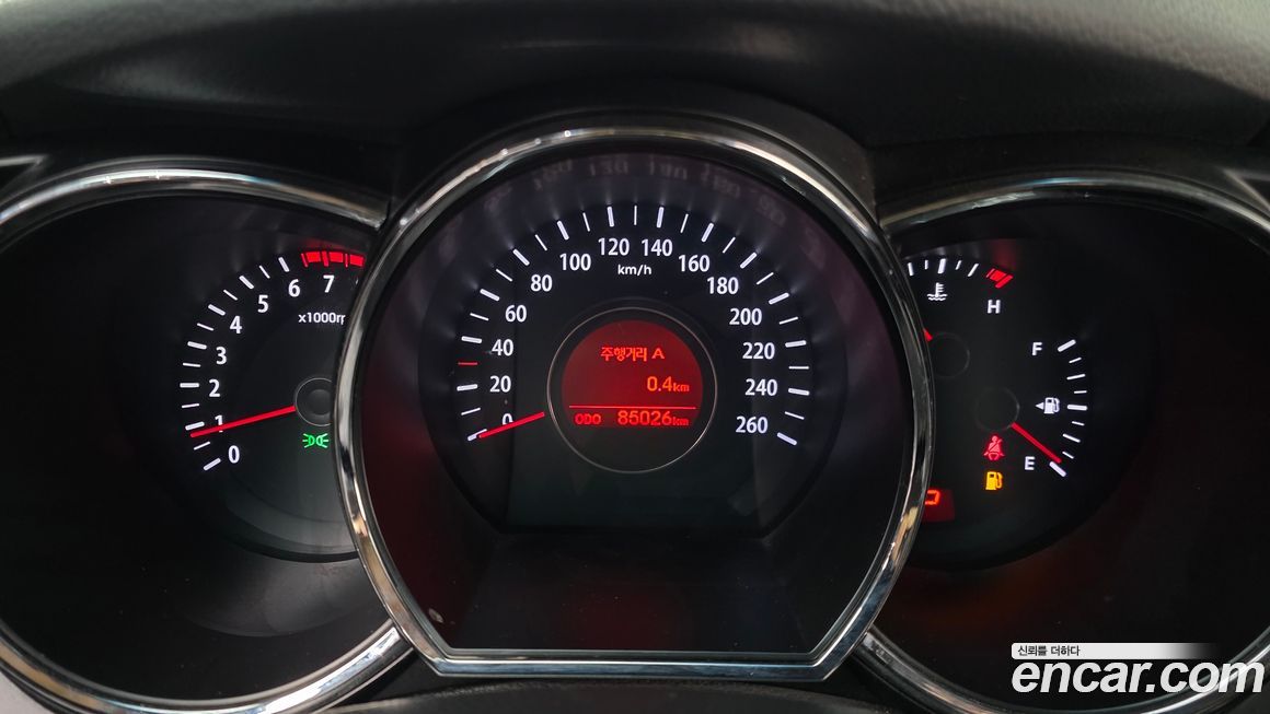 Kia K5 2011