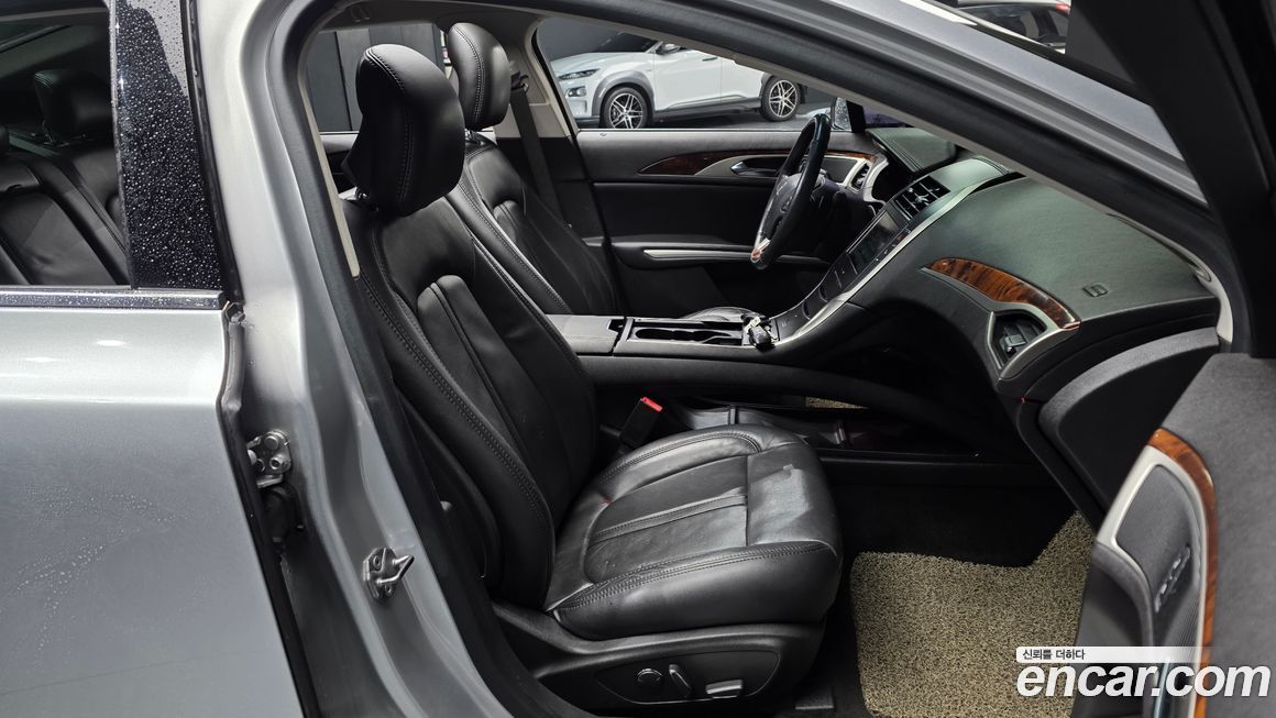 Lincoln MKZ 2014