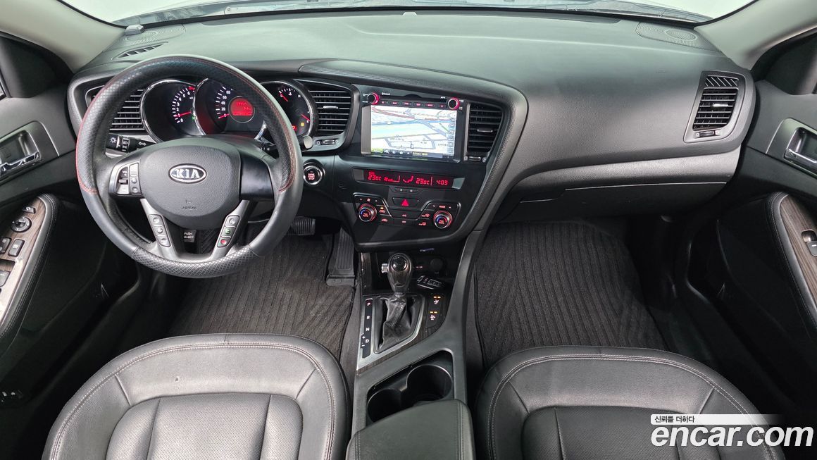 Kia K5 2011