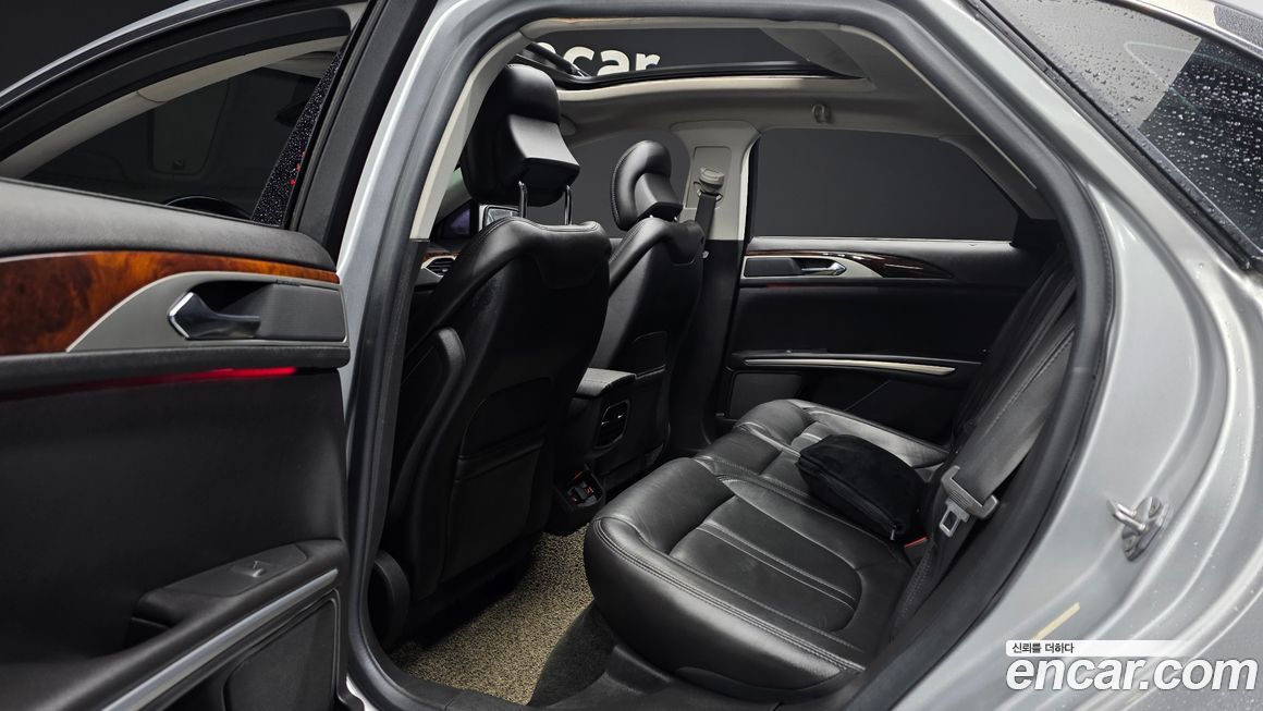 Lincoln MKZ 2014