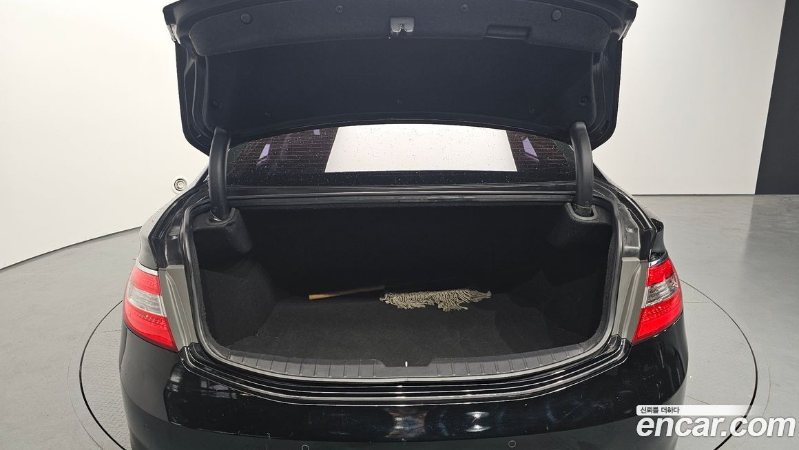 Hyundai Grandeur 2012