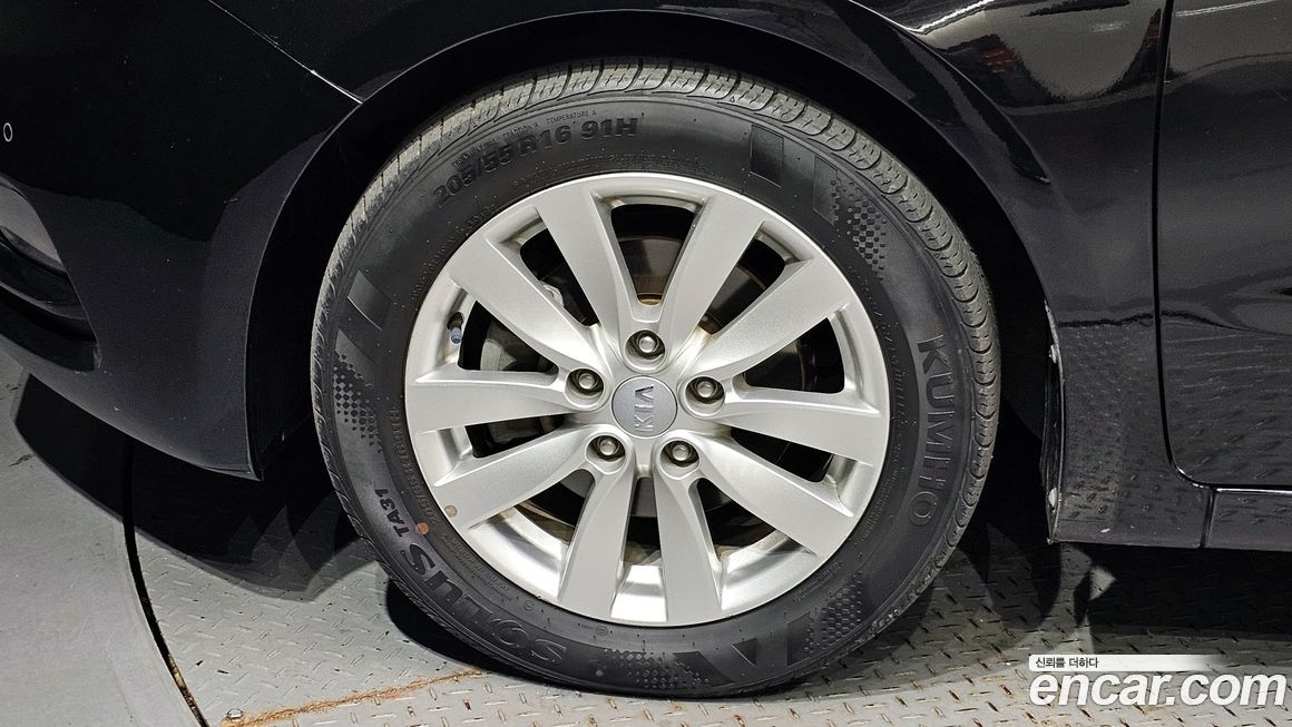 Kia K3 2013