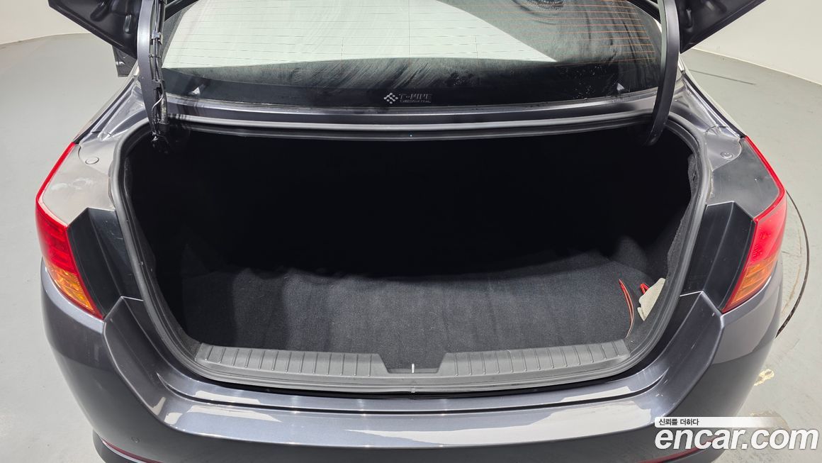 Kia K5 2011