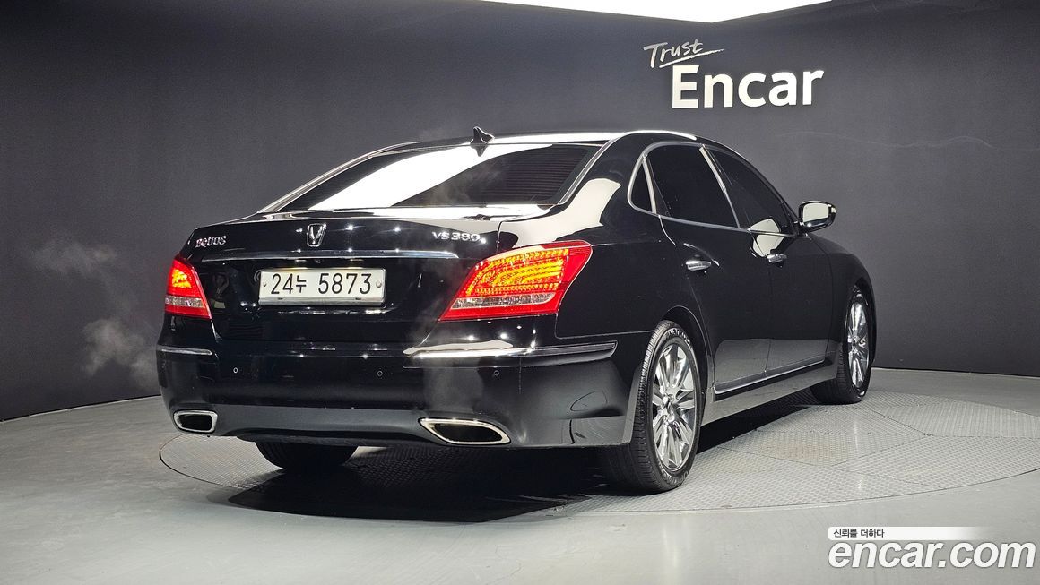 Hyundai Equus 2012
