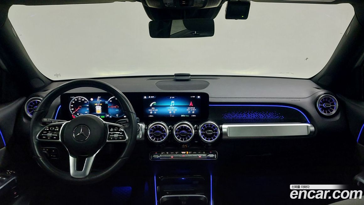 Mercedes-Benz EQB 2023