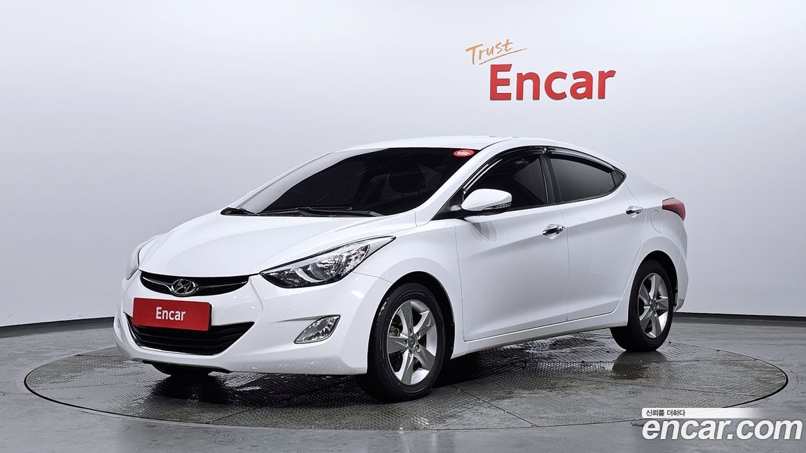 Hyundai AVANTE 2013