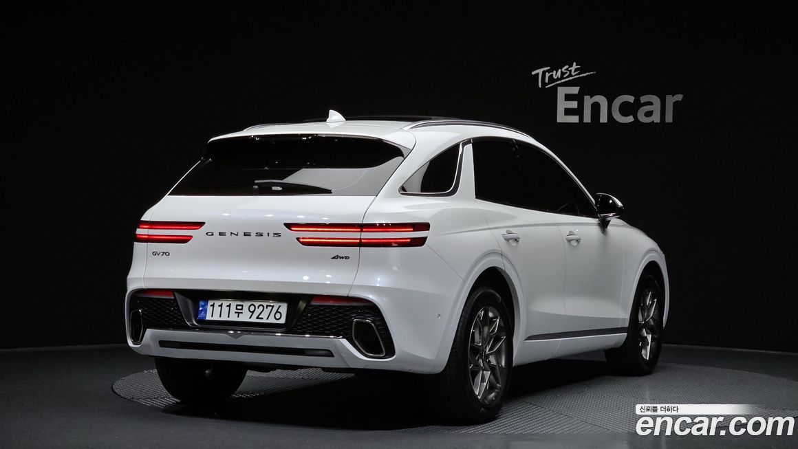 Genesis GV70 2024
