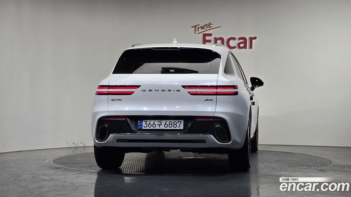 Genesis GV70 2024
