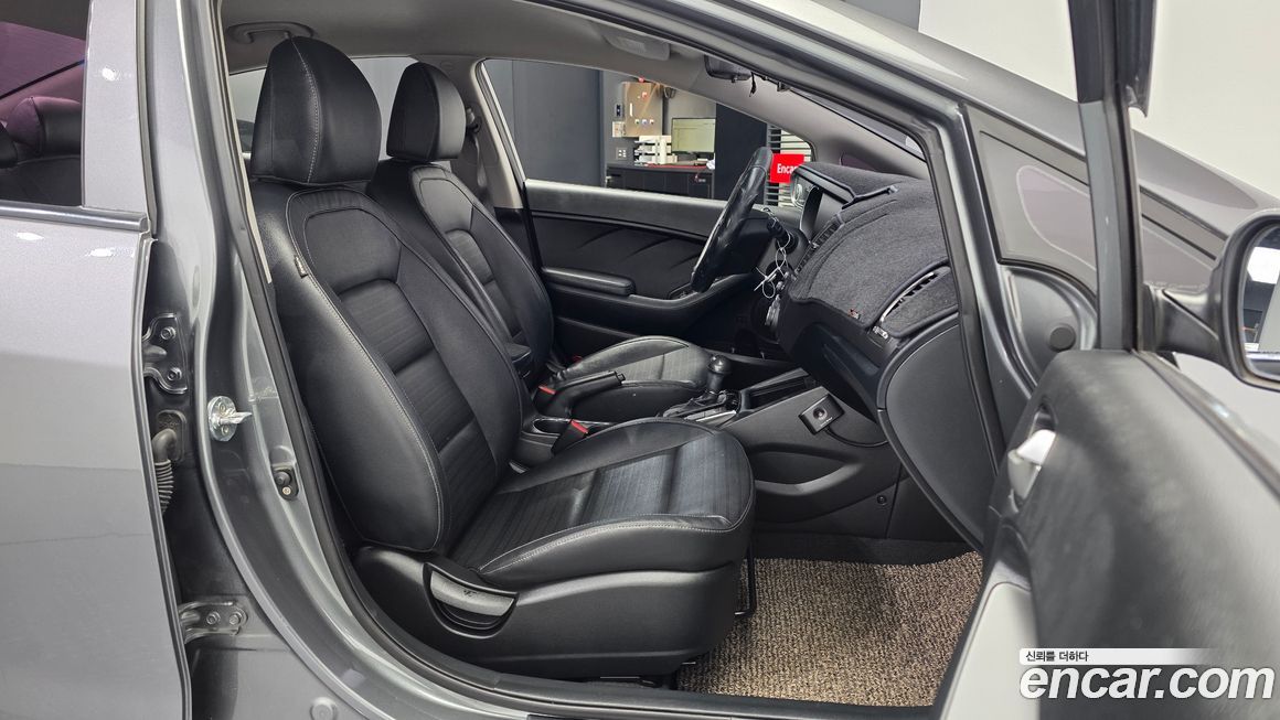 Kia K3 2016