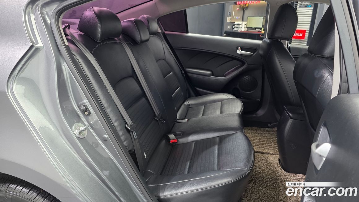 Kia K3 2016