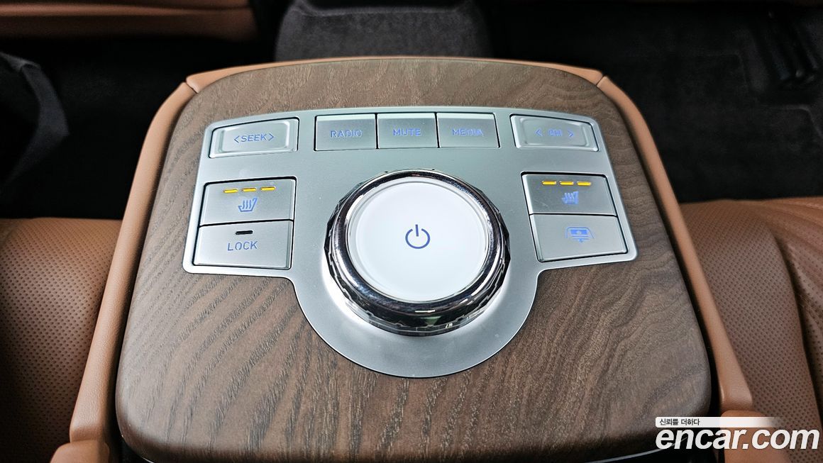 Genesis G80 2023