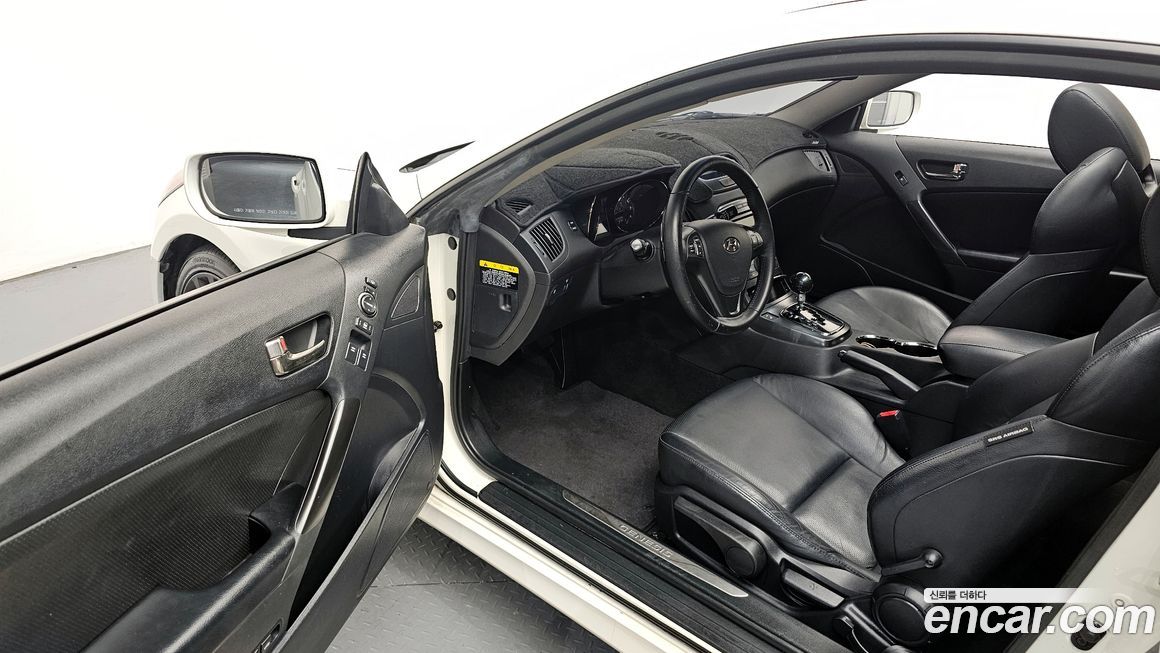 Hyundai Genesis 2011