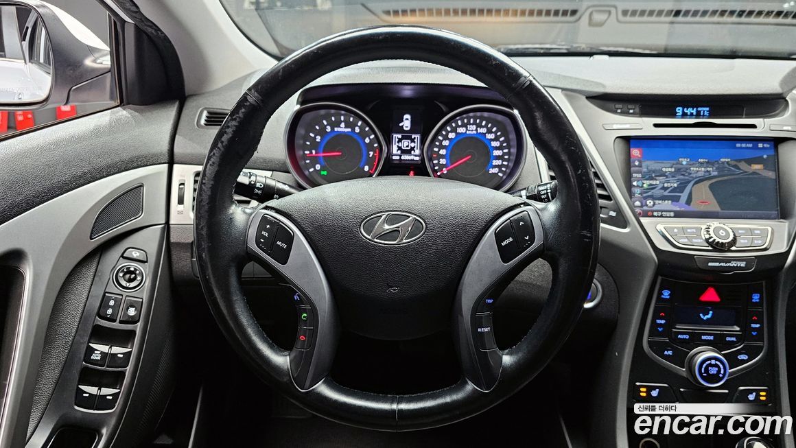 Hyundai AVANTE 2015
