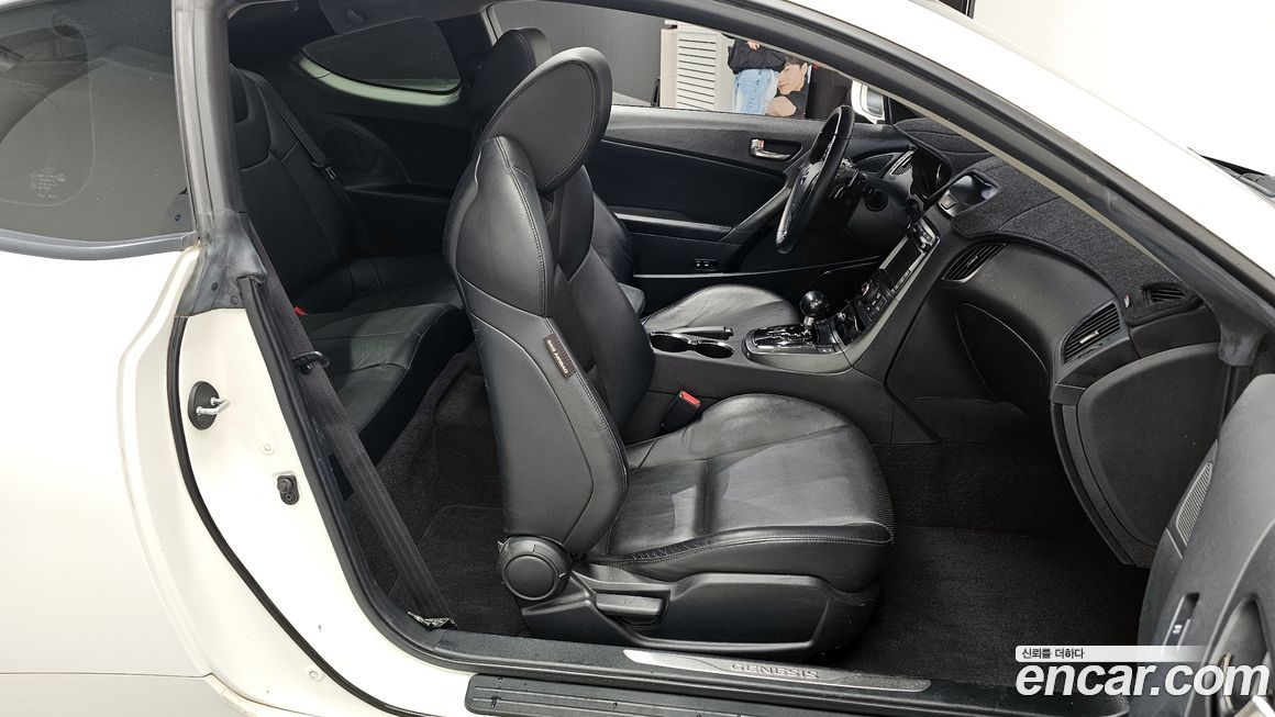 Hyundai Genesis 2011