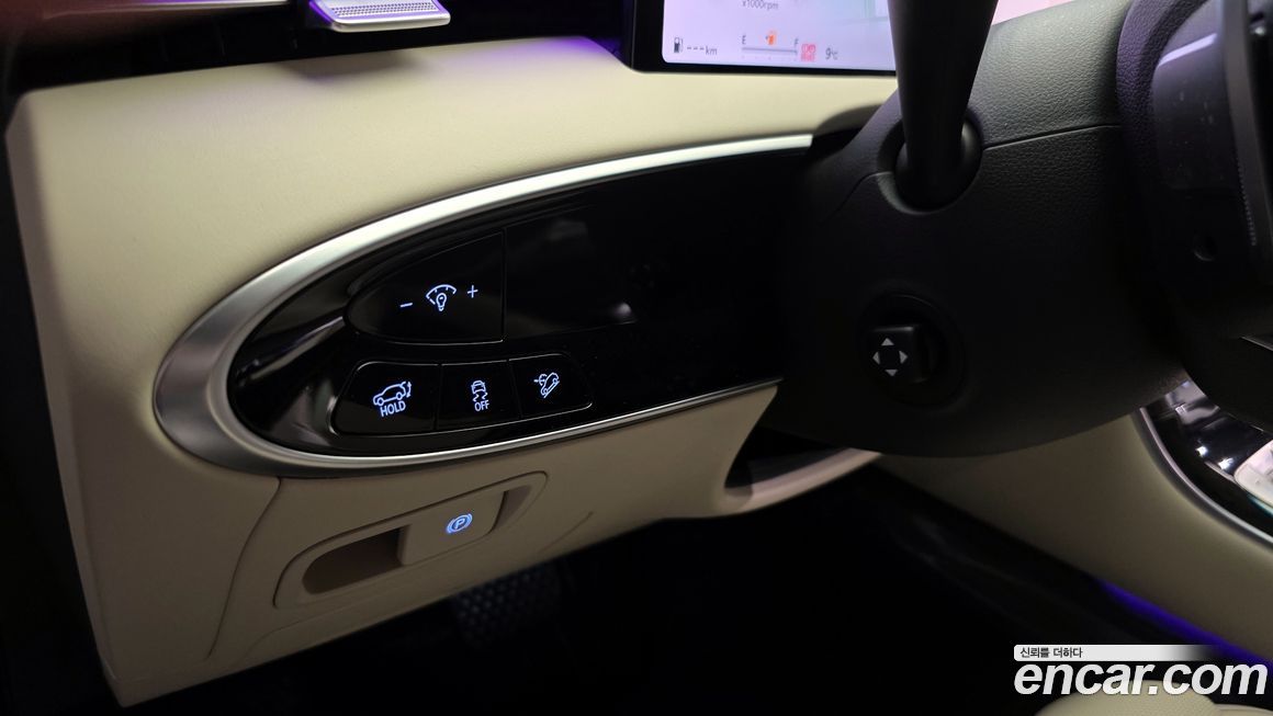 Genesis GV70 2025
